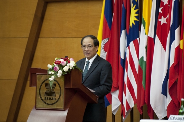 អាស៊ាន​, Le Luong Minh, បញ្ហា​ឧបទ្វីប​កូរ៉េ​, Six-Party Talks