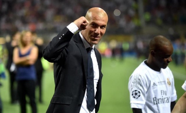 លោក Zidane ដឹកនាំ Real Madrid ម្តងទៀតជាមួយនឹងកិច្ចសន្យាដល់ឆ្នាំ២០២២។ រូបថត Real Madrid
