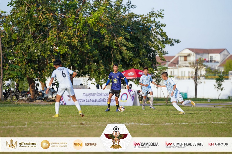 Khmer United FC ក្នុងជំនួបជាមួយ មិត្តកីឡា រូបពី Khmer United FC