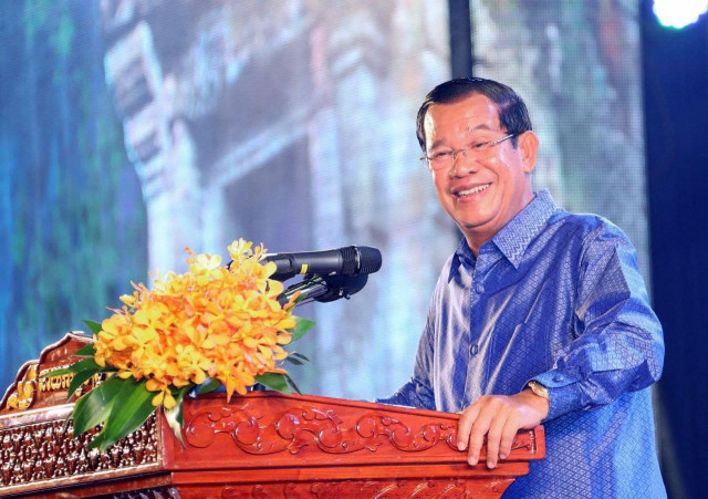 រូបពី Samdech Hun Sen, Cambodian Prime Minister