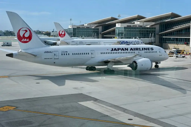 យន្តហោះ Boeing 787 របស់ក្រុមហ៊ុន Japan Airline ។ រូបភាព ៖ AFP 